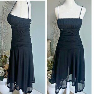 Vintage City Triangles Hanky Hem Cocktail Dress | Ruched Bodice | Black | Size S